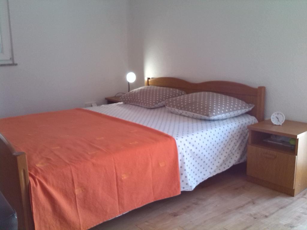 Apartments Batarilo Gornji Karin Chambre photo