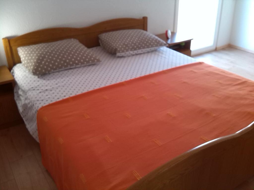 Apartments Batarilo Gornji Karin Chambre photo